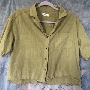 Mod Ref Olive Green Linen Button-Front Short Sleeve Blouse